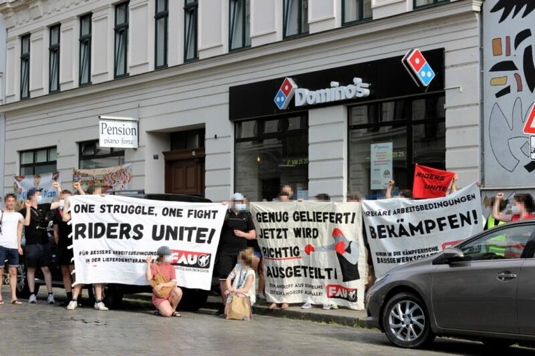 Dominos_Demonstration_19_06-800x533.jpg