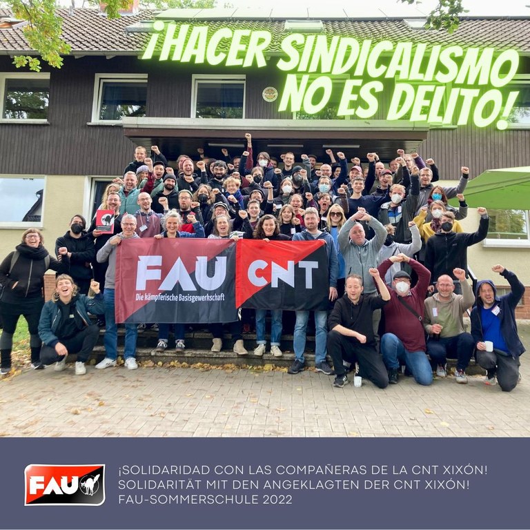 Die Teilnehmer*innen der FAU-Sommerschule grüßen die CNT Gijon