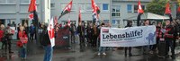 Öffentliche Aktion: Beschäftigte der Lebenshilfe Frankfurt wehren sich gegen Schikanen und Benachteiligungen